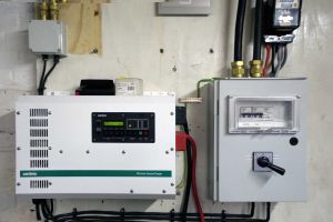 XantrexChangeover DCP02284 min